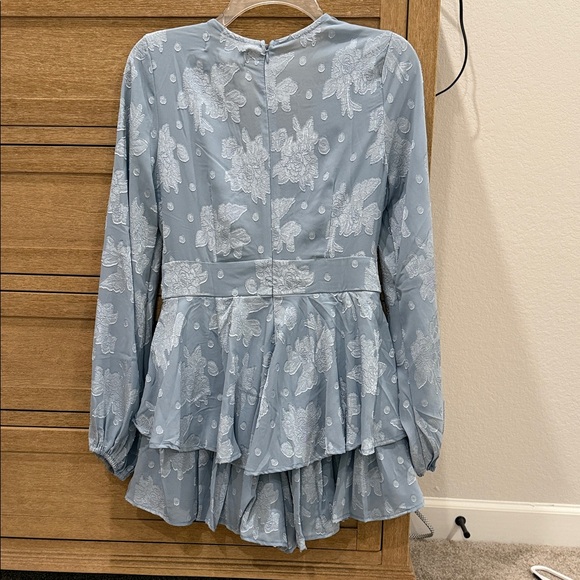 NWT Blue Rain/Francesca’s Long Sleeve Romper - Picture 4 of 4